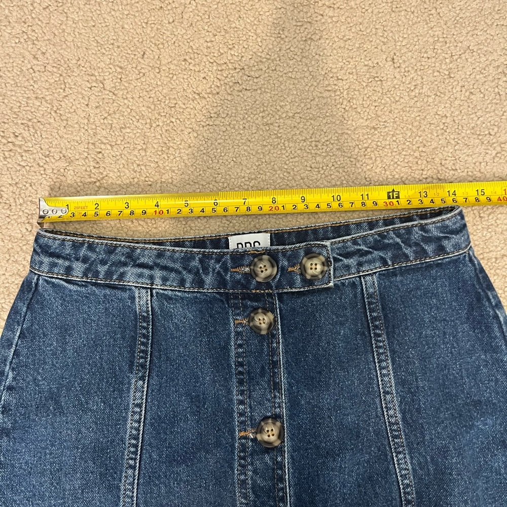 FREE WITH PURCHASE Urban Outfitters A-Line Denim Mini Skirt - Picture 4 of 6